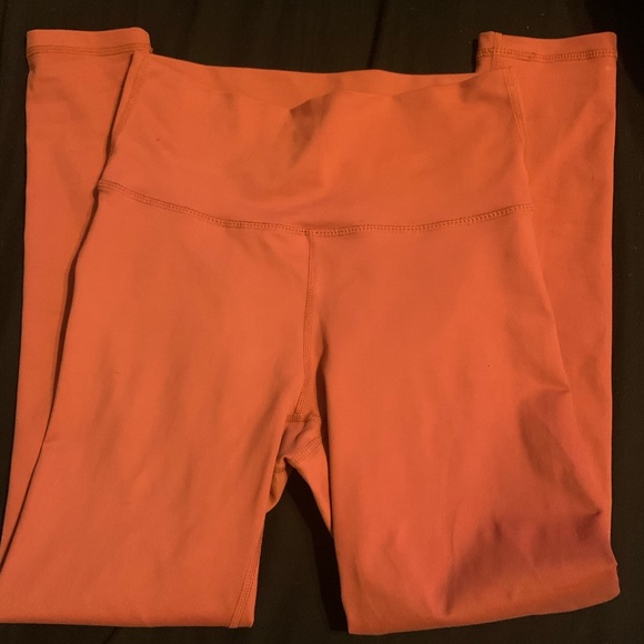 Etch Scrunch Leggings - Picture 3 of 4